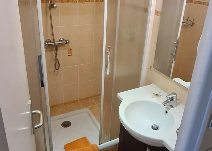 Le Val Du Cantal Hotell